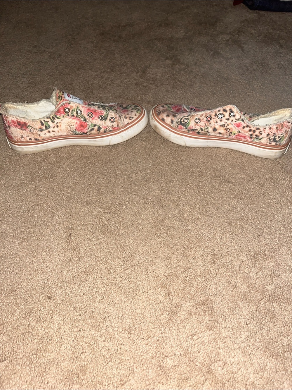 True Religion Floral & Leopard Canvas Slip-On Sneakers - Coral Pink - Picture 4 of 5